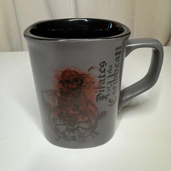 Disney Parks Pirates of the Caribbean - Picture 1 of 11